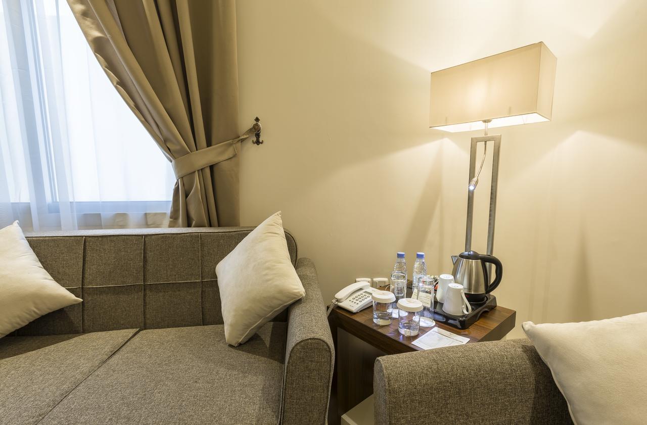 Madeira Hotel Suites Nadinah Ngoại thất bức ảnh