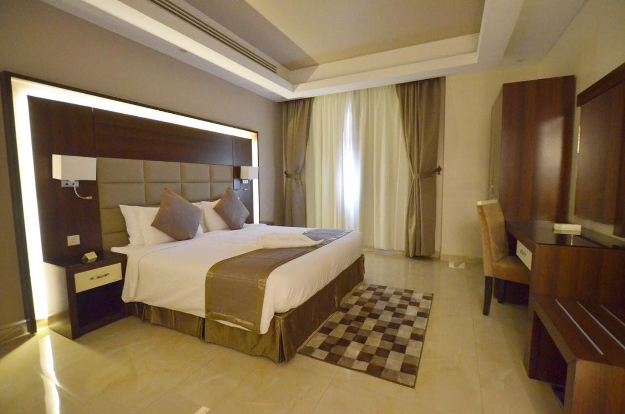 Madeira Hotel Suites Nadinah Ngoại thất bức ảnh